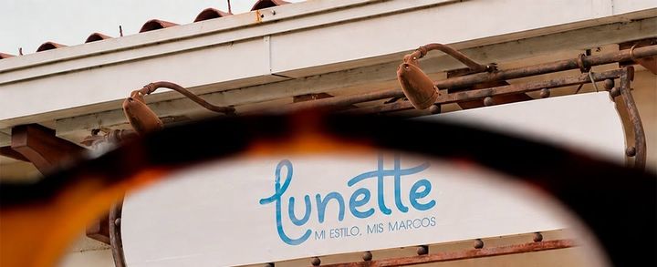 La tienda Lunette vista a través de un aro